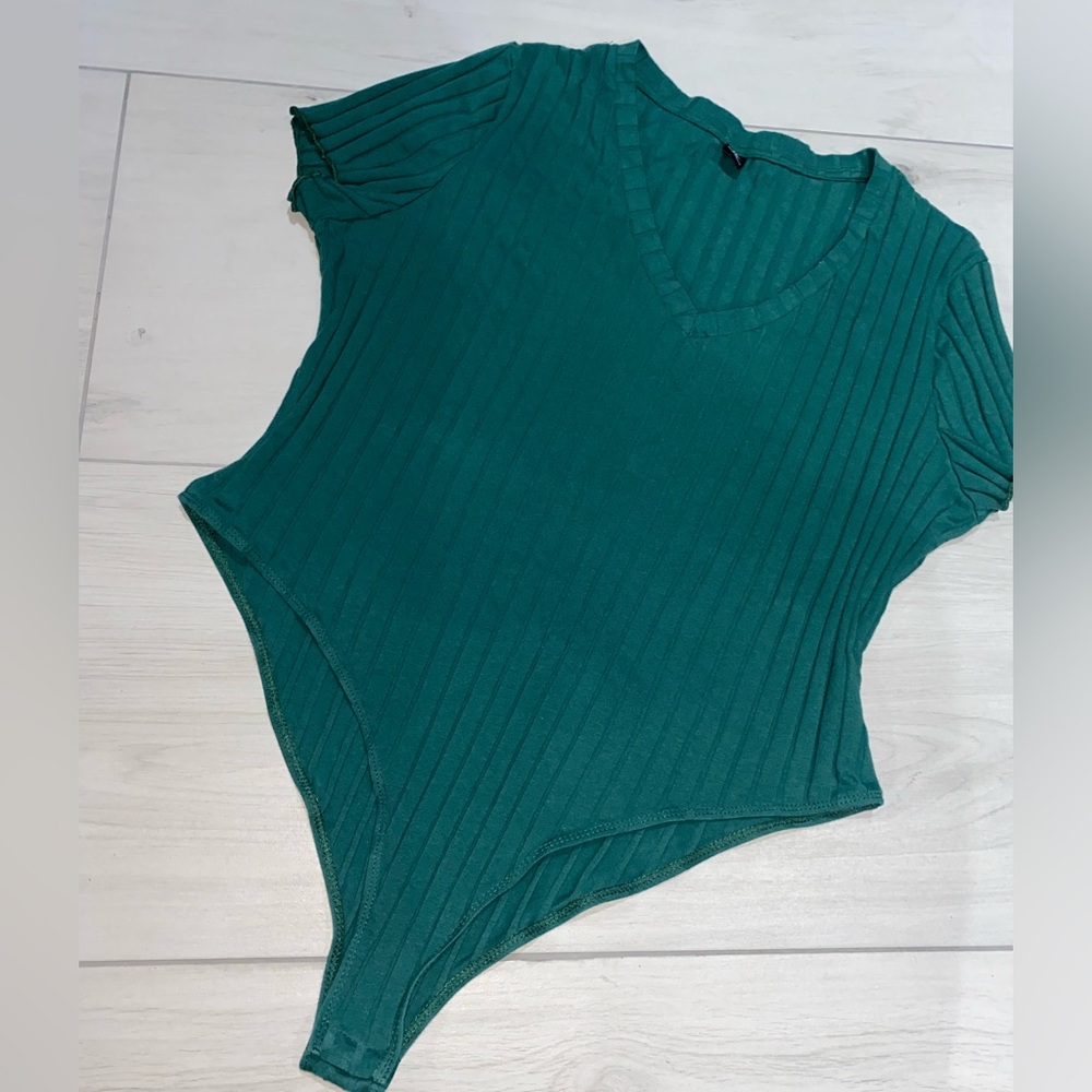 SHEIN Teal Ribbed V-Neck Bodysuit